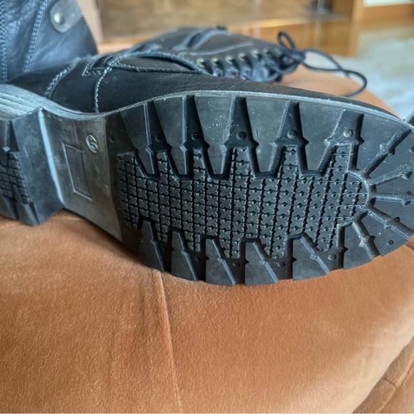 Black leather lace up boots with grey suede tongue and accents.Bos & Co. - Picture 4 of 7